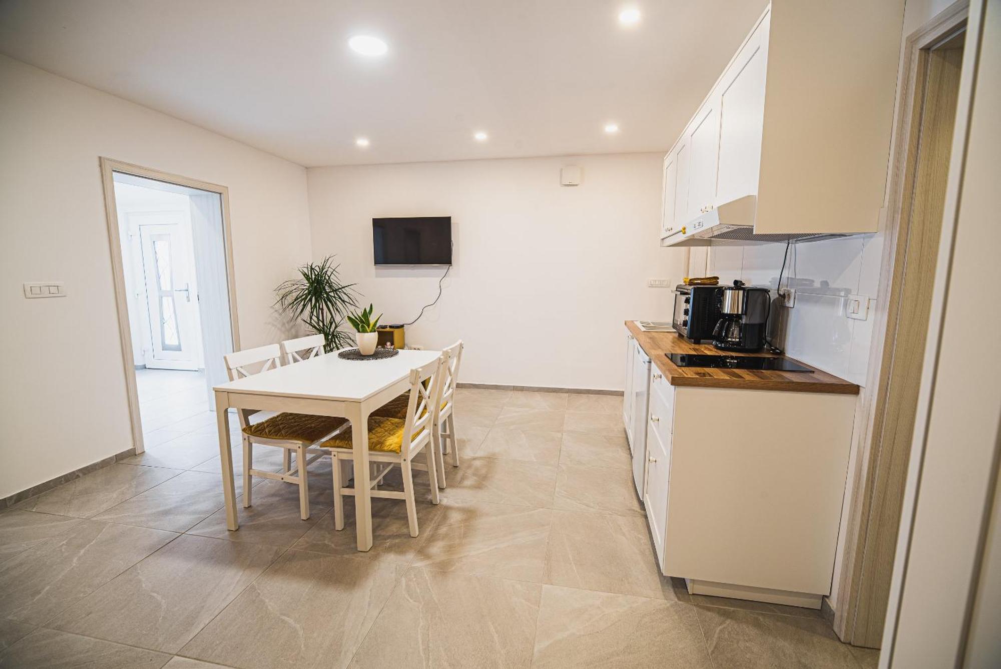 קובאריד Gotar Apartment With Garden מראה חיצוני תמונה