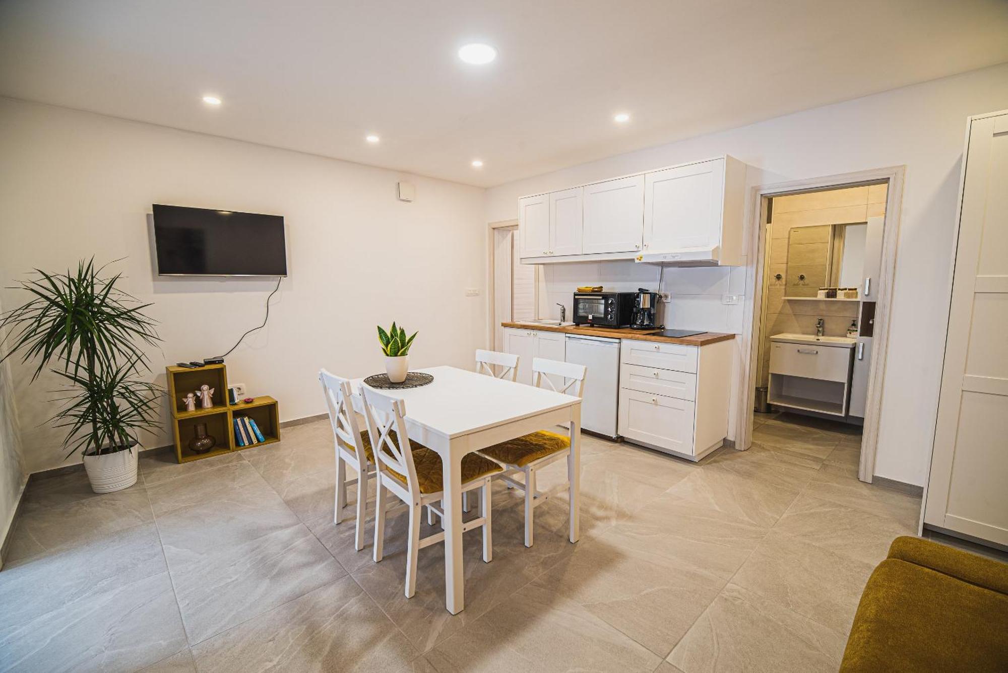 קובאריד Gotar Apartment With Garden מראה חיצוני תמונה